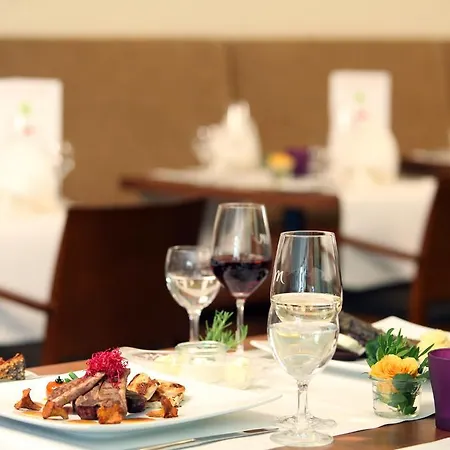 Mercure Hardtberg Otel 4*